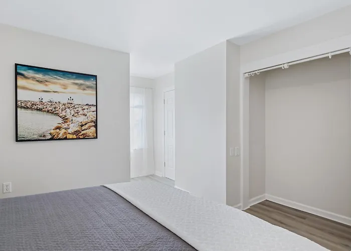 Lukas Apartments